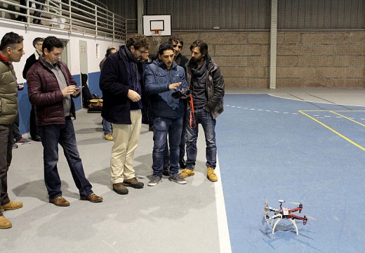 O curso de drons organizado polo Concello de Brión remata cunha sesión de prácticas de voo